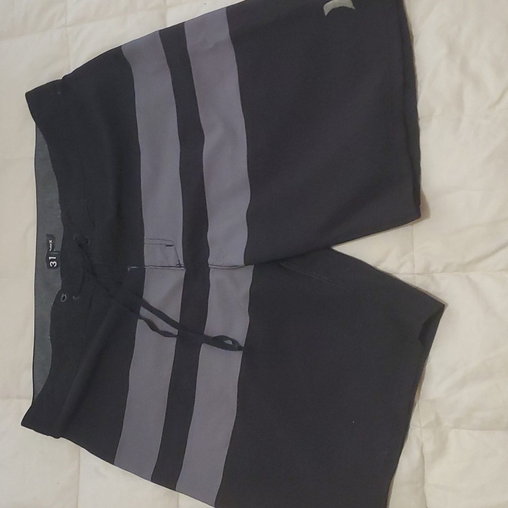 Hurley Swim trunks size 31 black/ gray stripes